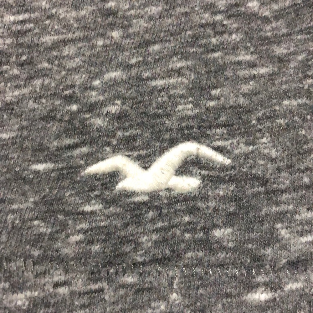 Grey Hollister Tee